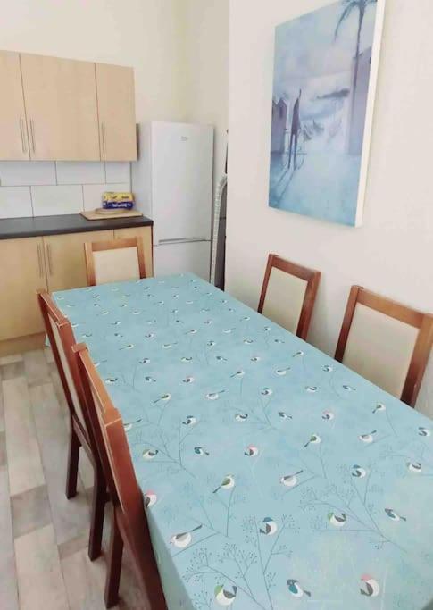 Fraser House - City Centre - Free Parking Villa Inverness Bagian luar foto
