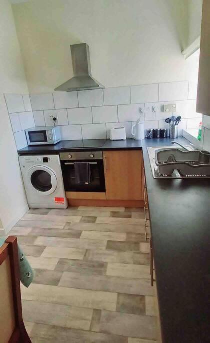 Fraser House - City Centre - Free Parking Villa Inverness Bagian luar foto