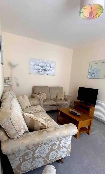 Fraser House - City Centre - Free Parking Villa Inverness Bagian luar foto