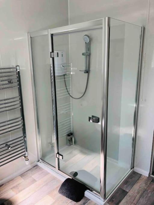 Fraser House - City Centre - Free Parking Villa Inverness Bagian luar foto